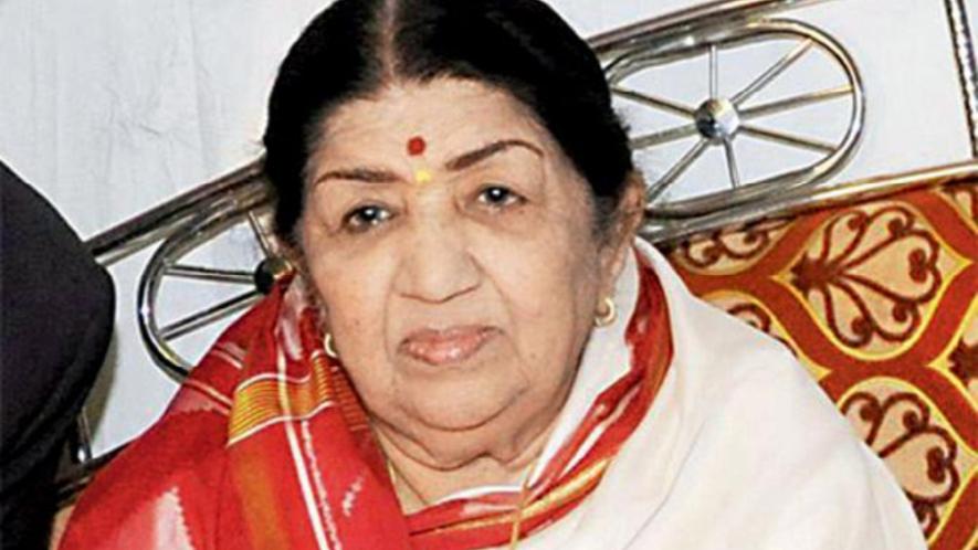 #पुलवामा : भारतीय जवानों की मदद के लिए 1 करोड़ रुपए देंगी लता मंगेशकर
