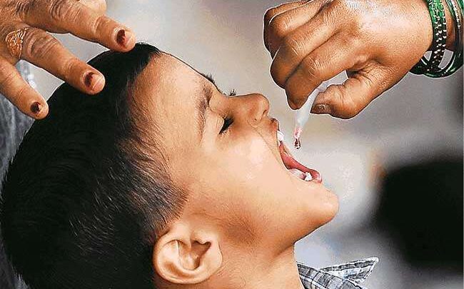 पोलियो टीकाकरण