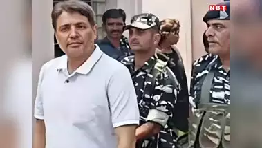 शराब घोटाला मामले में मेरठ से रायपुर लाये गए अनवर ढेबर और एपी त्रिपाठी, विशेष कोर्ट में किये गए पेश...