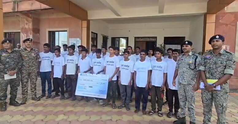 Sukma Naxalites Surrender