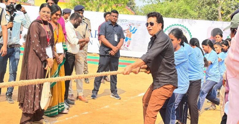 Sachin Tendulkar Arrives Bastar