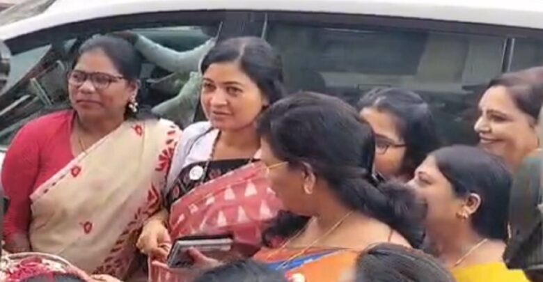 Alka Lamba In Raipur