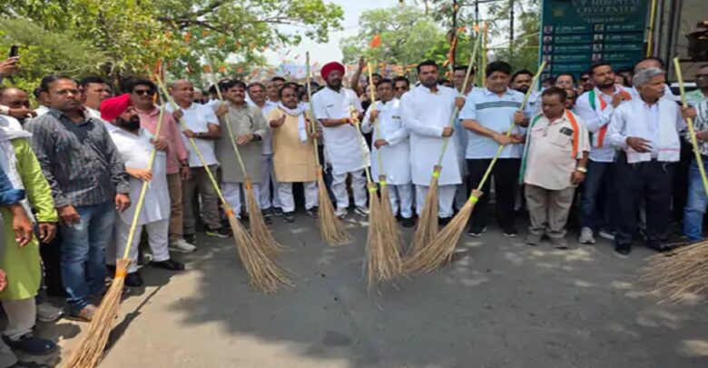 Sanitation Contractors Strike