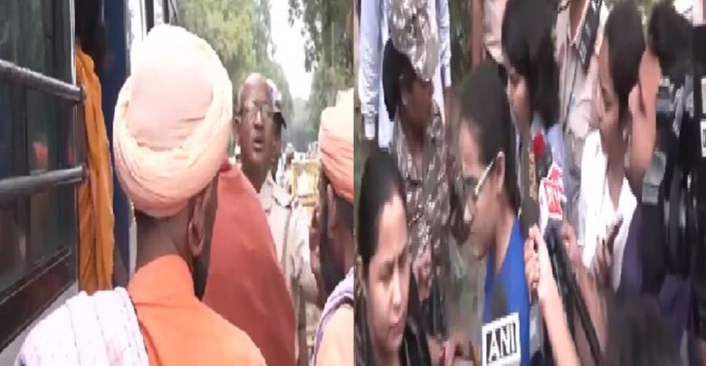 Protest On Rahul Gandhi Residence
