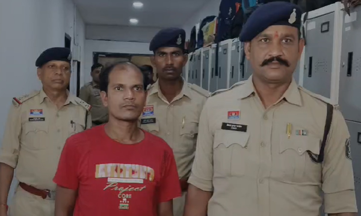 Raipur News: कारीगर बनकर ज्वेलरी दुकान में करता था काम, फिर सोना लेकर हुआ फरार, अब चढ़ा पुलिस के हत्थे